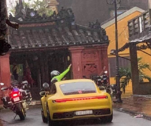 Truy tìm nhóm người ngang nhiên chạy xe hạng sang vào đường cấm ở Hội An