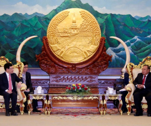 Phó Thủ tướng Phạm Bình Minh thăm và chào xã giao lãnh đạo cấp cao Lào