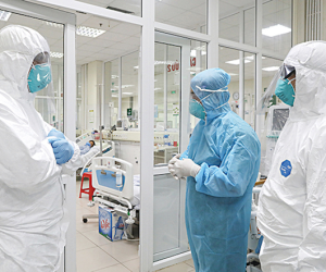 Thêm 4 ca mắc COVID-19, có bé 1 tuổi