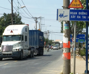 TP.HCM có bỏ cấm xe tải buổi trưa ở đường Nguyễn Duy Trinh?
