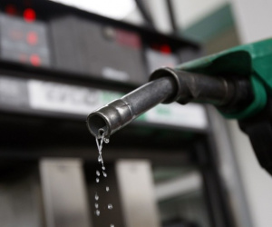 Giá xăng dầu hôm nay 1/12: 