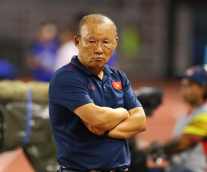 HLV Park Hang-seo nhận tin 