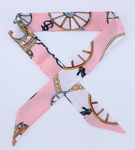 KHĂN TURBAN DÀI HỌA TIẾT BÁNH XE PHỐI HỒNG NHẠT NỀN MÀU TRẮNG - MÃ TD343