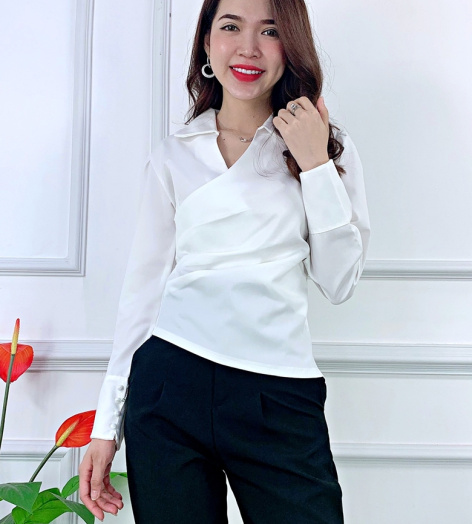 Áo đắp chéo xếp ly eo