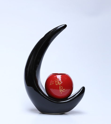 Bình hoa trang trí tài lộc dáng vầng trăng