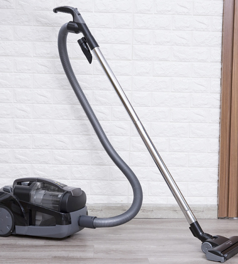 Máy hút bụi Panasonic MC-CL565KN46