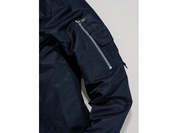 ÁO KHOÁC DÙ TAY PHỐI TÚI MÀU XANH ĐEN